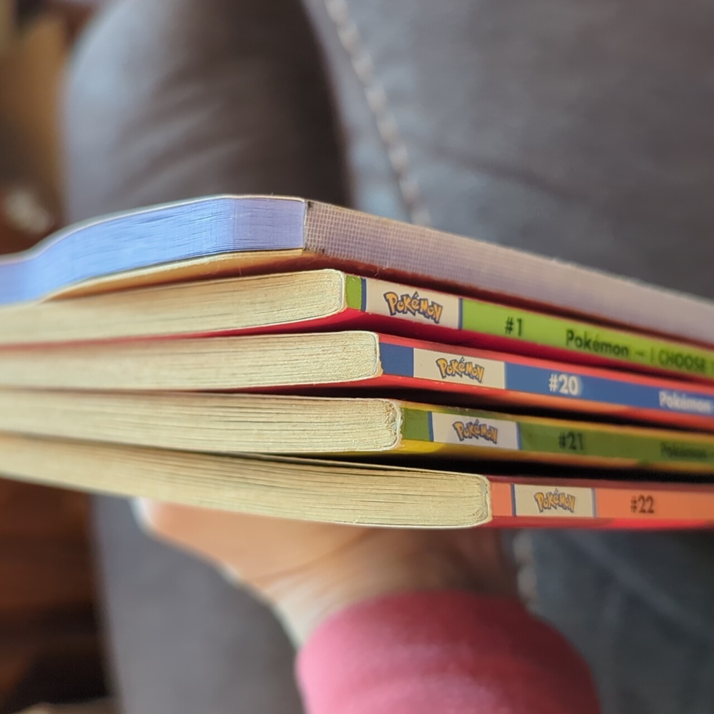 Pokemon Book Bundle.  Four books and one note pad. - Picture 16 of 16